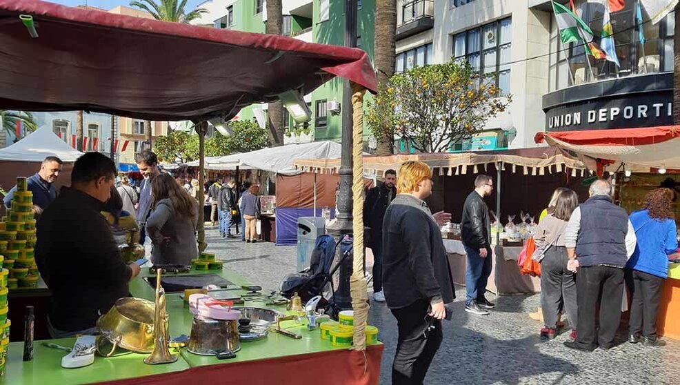 Mercadillo Reyes Fariñas WEB