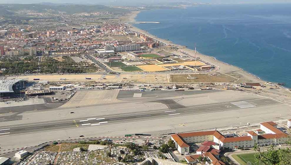 View_of_Airport_with_La_Linea_de_la_Frontera_in_Distance_-_From_Rock_of_Gibraltar_-_Gibraltar WEB