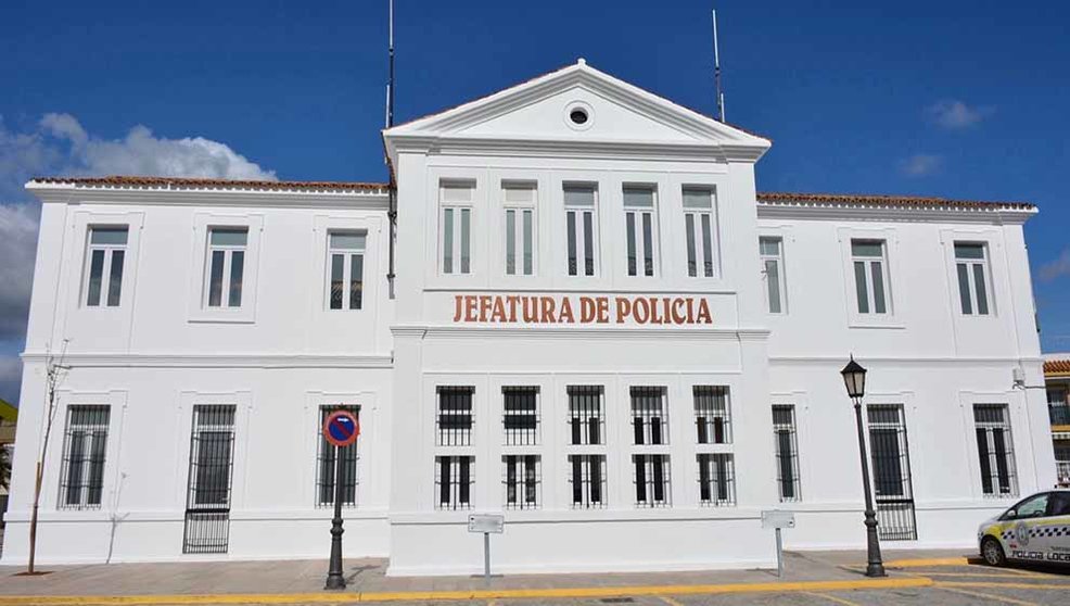 2020 fachada jefatura policia local archivo WEB